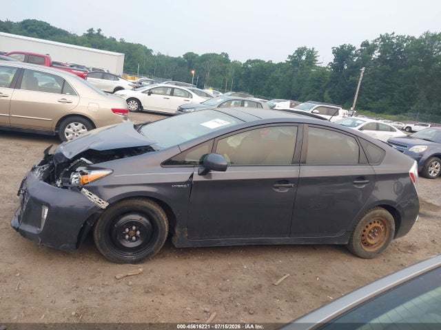 Toyota Prius Four 2015 JTDKN3DU1F1950332 Image 13