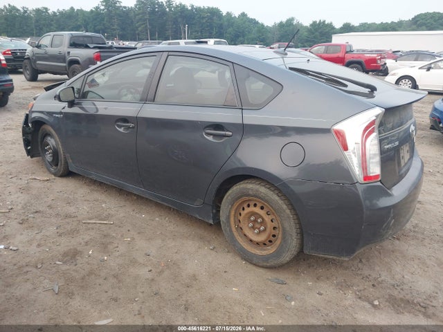 Toyota Prius Four 2015 JTDKN3DU1F1950332 Image 3