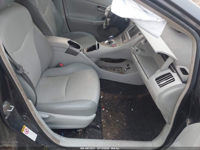Toyota Prius Four 2015 JTDKN3DU1F1950332 Image 5