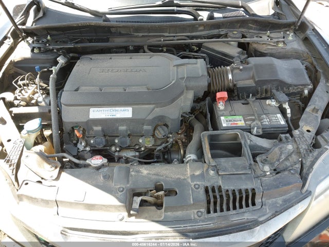 1HGCT2B04HA001592 Honda Accord Touring V6