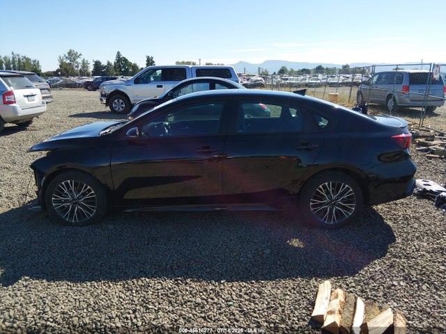 2024 Kia Forte Gt-line მანქანა იყიდება აუქციონზე, vin: 3KPF54ADXRE757741, აუქციონის ნომერი: 45616277
