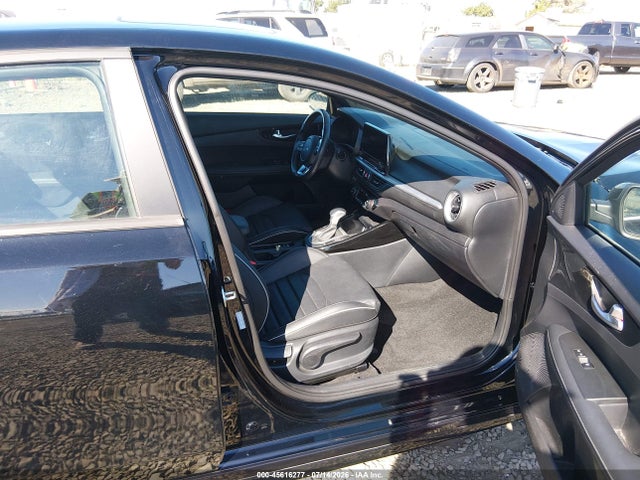 2024 Kia Forte Gt-line მანქანა იყიდება აუქციონზე, vin: 3KPF54ADXRE757741, აუქციონის ნომერი: 45616277