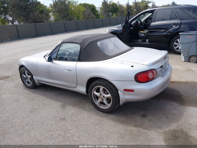 Продаж на аукціоні авто 2003 Mazda Mx-5 Miata Cloth/ls/se/shinsen, vin: JM1NB353230311101, номер лоту: 45616313