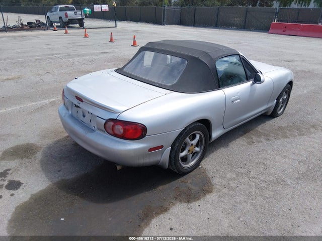 Продаж на аукціоні авто 2003 Mazda Mx-5 Miata Cloth/ls/se/shinsen, vin: JM1NB353230311101, номер лоту: 45616313