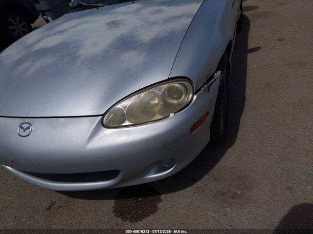 Продаж на аукціоні авто 2003 Mazda Mx-5 Miata Cloth/ls/se/shinsen, vin: JM1NB353230311101, номер лоту: 45616313