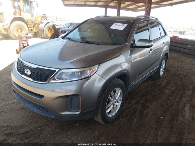 5XYKTDA73FG554218 KIA Sorento Lx V6