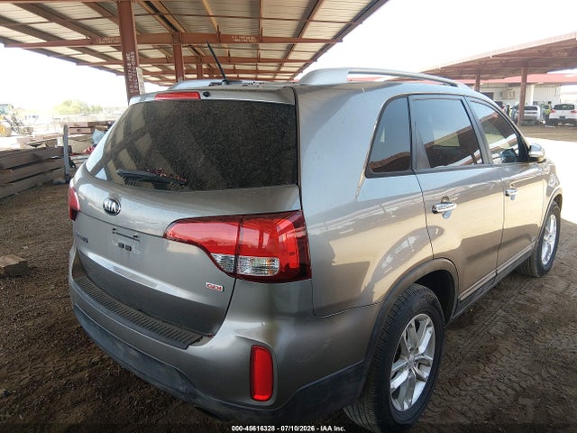 5XYKTDA73FG554218 KIA Sorento Lx V6