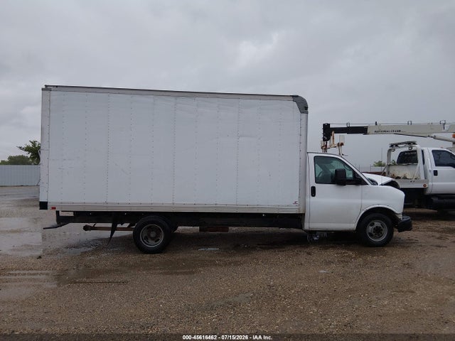 45616462 :رقم المزاد ، 1GB3G4BG1D1136538 vin ، 2013 Chevrolet Express Cutaway 3500 مزاد بيع