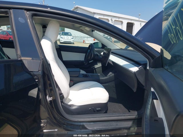 45616466 :رقم المزاد ، 5YJ3E1EA5MF850770 vin ، 2021 Tesla Model 3 Standard Range Plus Rear-wheel Drive مزاد بيع
