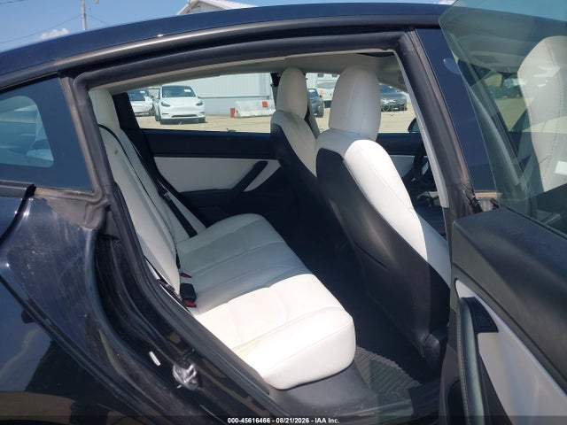 45616466 :رقم المزاد ، 5YJ3E1EA5MF850770 vin ، 2021 Tesla Model 3 Standard Range Plus Rear-wheel Drive مزاد بيع
