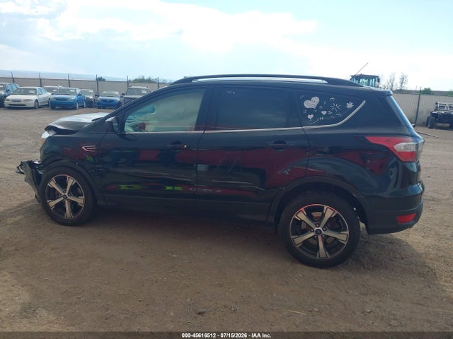 2017 Ford Escape Se მანქანა იყიდება აუქციონზე, vin: 1FMCU9G9XHUC07053, აუქციონის ნომერი: 45616512