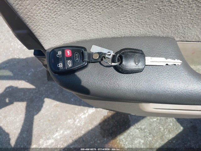 45616579 :رقم المزاد ، KNAFE122455179487 vin ، 2005 Kia Spectra Ex/lx/sx مزاد بيع