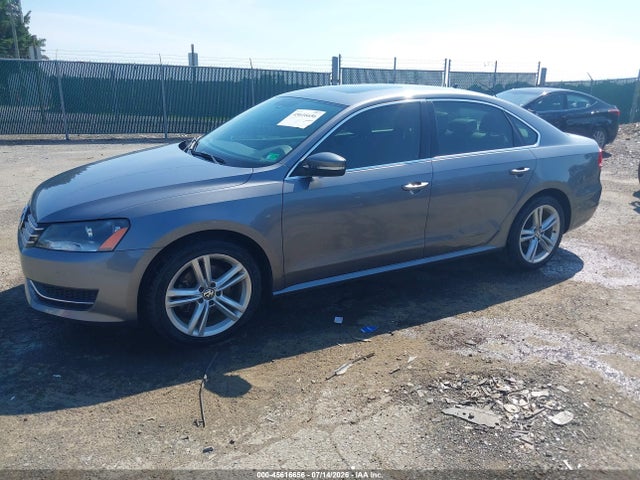 Продаж на аукціоні авто 2015 Volkswagen Passat 2.0l Tdi Se, vin: 1VWBV7A39FC034003, номер лоту: 45616656