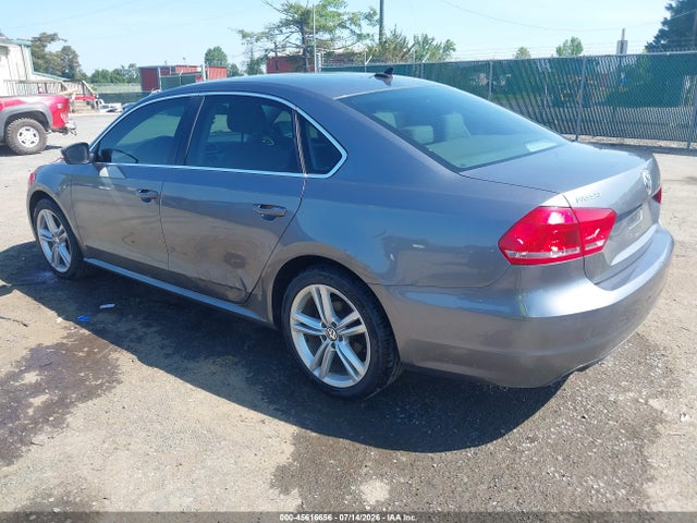 Продаж на аукціоні авто 2015 Volkswagen Passat 2.0l Tdi Se, vin: 1VWBV7A39FC034003, номер лоту: 45616656