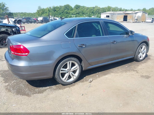 Продаж на аукціоні авто 2015 Volkswagen Passat 2.0l Tdi Se, vin: 1VWBV7A39FC034003, номер лоту: 45616656