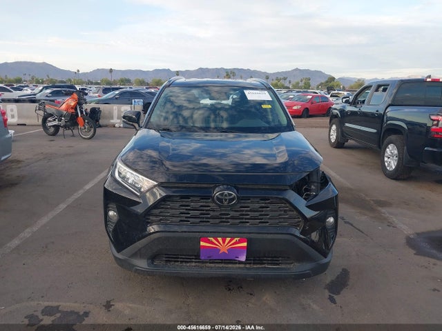 Toyota Rav4 Xle 2020 JTMW1RFV3LJ020191 Image 13