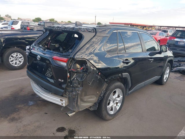 Toyota Rav4 Xle 2020 JTMW1RFV3LJ020191 Image 4