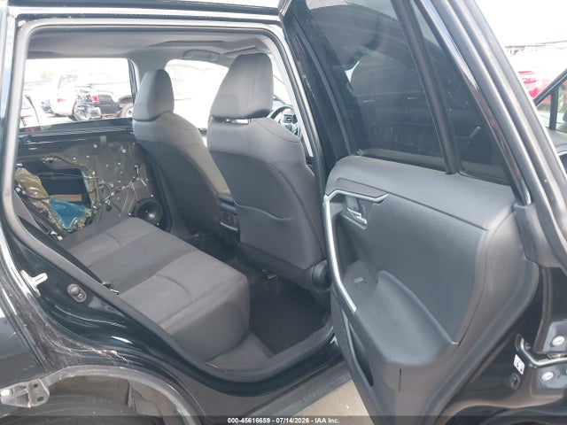 Toyota Rav4 Xle 2020 JTMW1RFV3LJ020191 Image 8