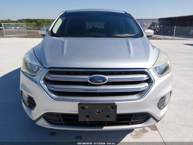 1FMCU9GD7HUE50372 Ford ESCAPE SE
