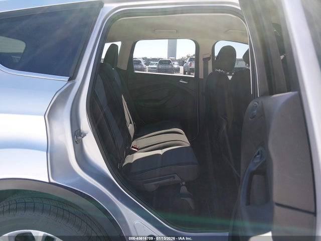 1FMCU9GD7HUE50372 Ford ESCAPE SE