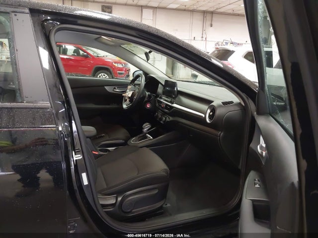 45616719 :رقم المزاد ، 3KPF24AD0PE538289 vin ، 2023 Kia Forte Lxs مزاد بيع