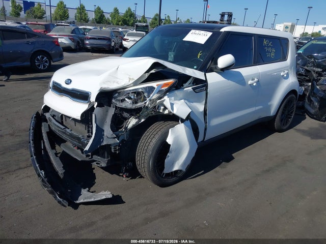 KIA SOUL + 2016 KNDJP3A51G7295896 Image 2