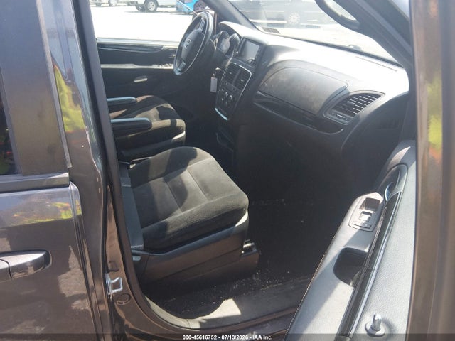 45616752 :رقم المزاد ، 2C4RDGBG1GR400146 vin ، 2016 Dodge Grand Caravan Se Plus مزاد بيع