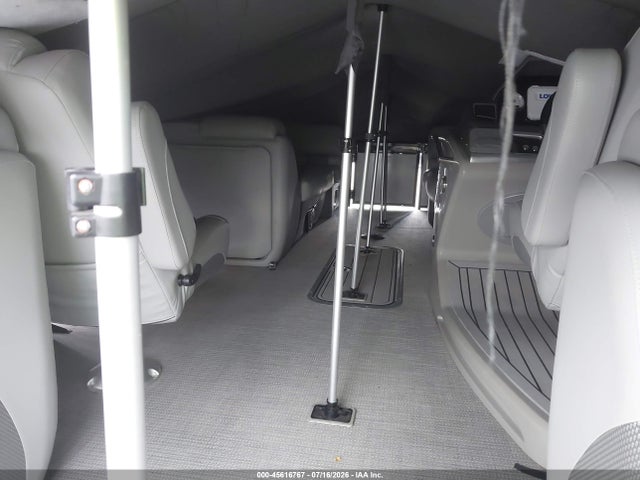 Pontoon Regency 2020 BUJ54738H920 Image 8