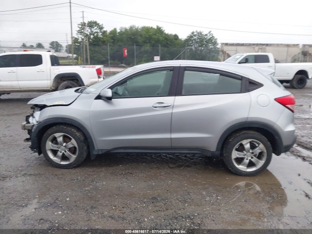 Honda HR-V LX 2017 3CZRU6H31HM700156 Image 15