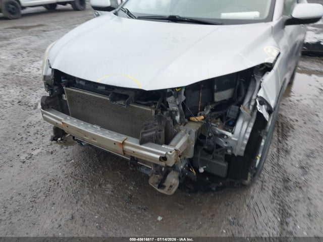 Honda HR-V LX 2017 3CZRU6H31HM700156 Image 6