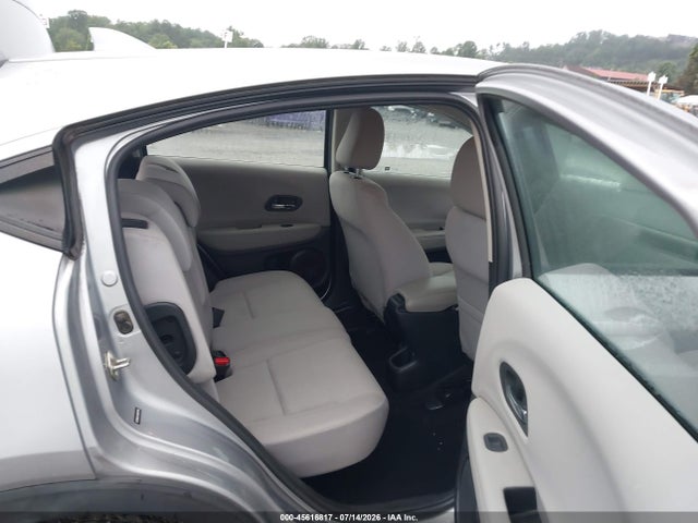 Honda HR-V LX 2017 3CZRU6H31HM700156 Image 8