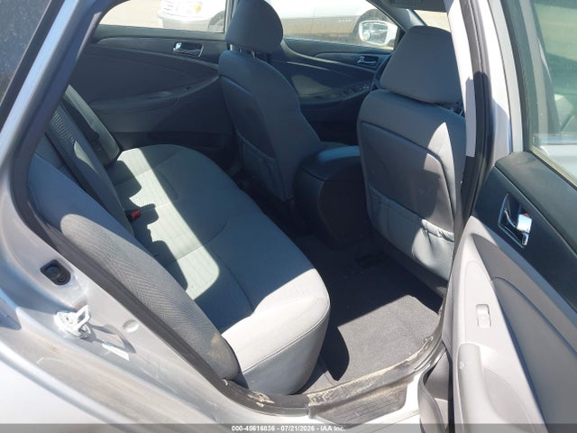 Hyundai SONATA HYBRID 2014 KMHEC4A49EA115375 Image 8