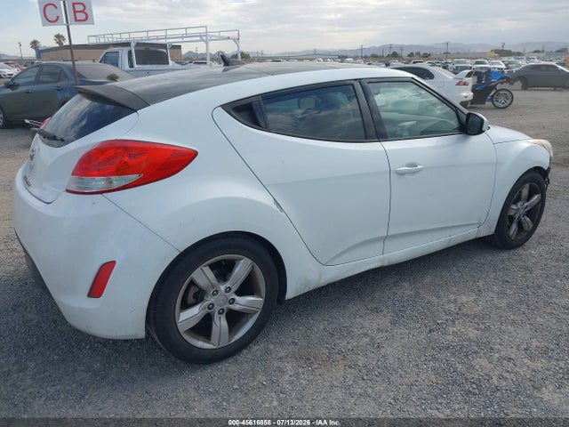 Hyundai Veloster Base W/black 2014 KMHTC6AD8EU191039 Image 4