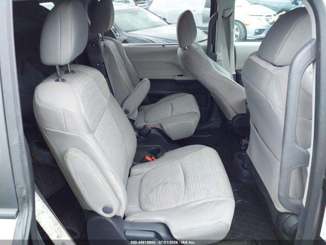 Продаж на аукціоні авто 2023 Toyota Sienna Le, vin: 5TDBSKFC3PS078991, номер лоту: 45616900