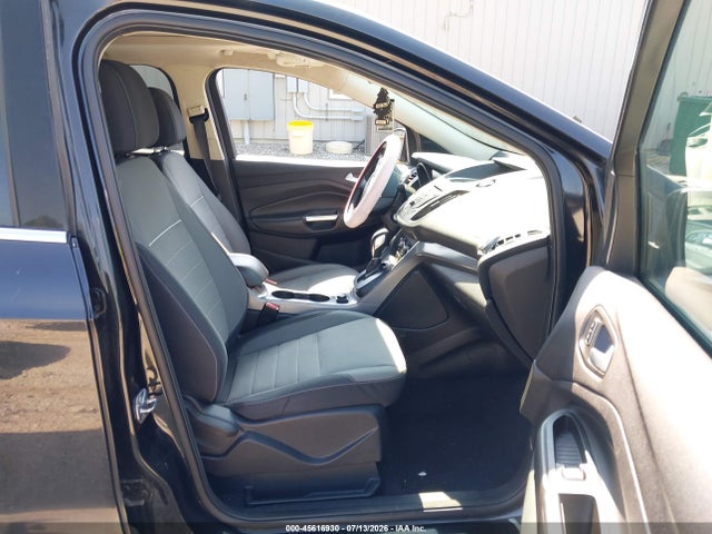 Продажа на аукционе авто 2015 Ford Escape Se, vin: 1FMCU9G97FUC64873, номер лота: 45616930