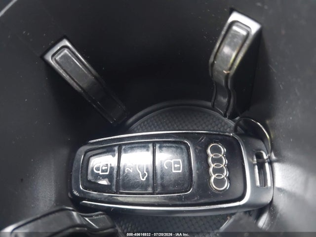 2024 Audi Rs 6 Avant Performance Tfsi Quattro Tiptronic მანქანა იყიდება აუქციონზე, vin: WUA1DBF2XRN900243, აუქციონის ნომერი: 45616932