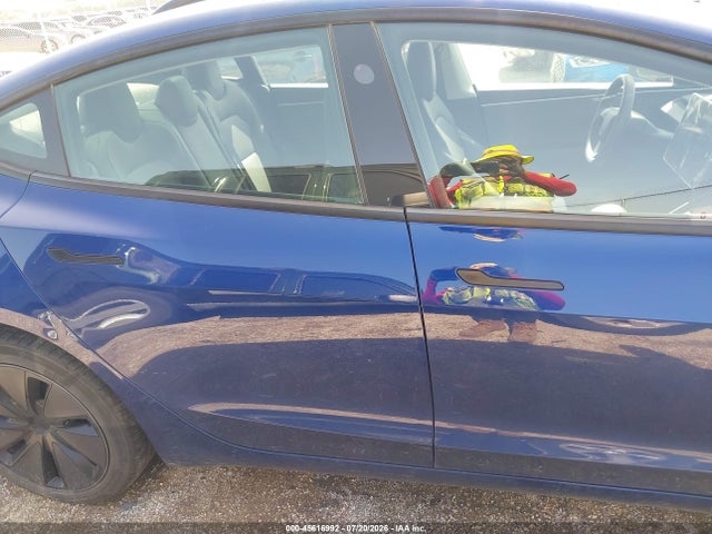 45616992 :رقم المزاد ، 5YJ3E1EA9SF912250 vin ، 2025 Tesla Model 3 مزاد بيع