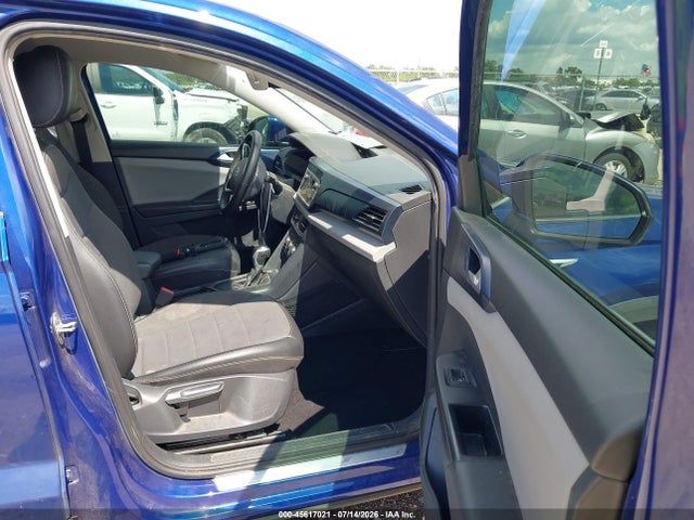 Продаж на аукціоні авто 2022 Volkswagen Taos 1.5t Se, vin: 3VVRX7B22NM087710, номер лоту: 45617021