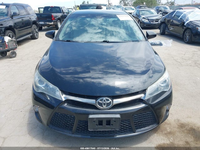 4T1BF1FKXFU033672 Toyota CAMRY SE