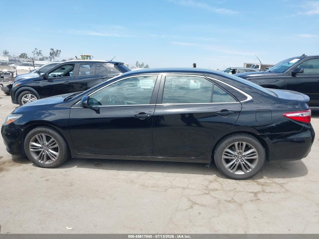 4T1BF1FKXFU033672 Toyota CAMRY SE