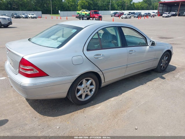Продажа на аукционе авто 2004 Mercedes-benz C 240, vin: WDBRF61J44E017214, номер лота: 45617054
