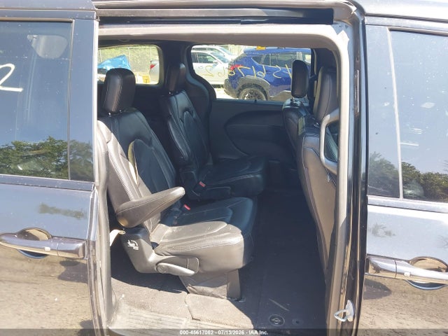 45617062 :رقم المزاد ، 2C4RC1FG8JR261120 vin ، 2018 Chrysler Pacifica Touring Plus مزاد بيع