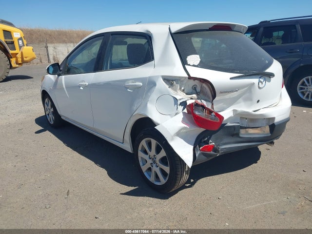 Mazda Mazda2 Touring 2014 JM1DE1LY3E0173870 Image 3