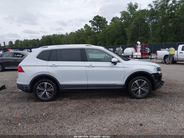 Auction sale of the 2019 Volkswagen Tiguan 2.0t Se/2.0t Sel/2.0t Sel R-line/2.0t Sel R-line Black, vin: 3VV3B7AX4KM011225, lot number: 45617079