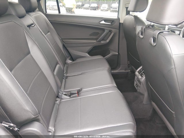 Auction sale of the 2019 Volkswagen Tiguan 2.0t Se/2.0t Sel/2.0t Sel R-line/2.0t Sel R-line Black, vin: 3VV3B7AX4KM011225, lot number: 45617079