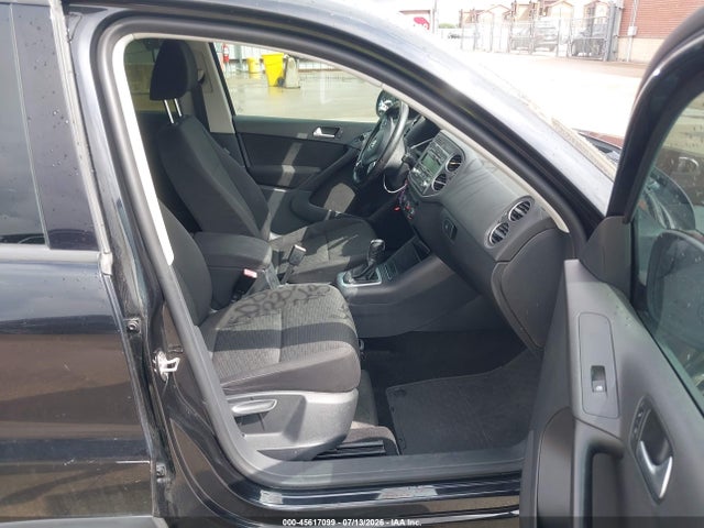 Auction sale of the 2013 Volkswagen Tiguan S, vin: WVGBV7AX9DW533137, lot number: 45617099