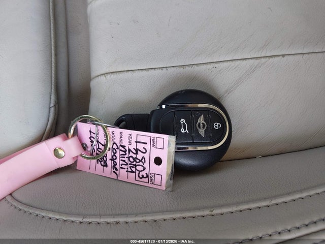 Продаж на аукціоні авто 2014 Mini Hardtop Cooper, vin: WMWXM5C55ET936142, номер лоту: 45617120