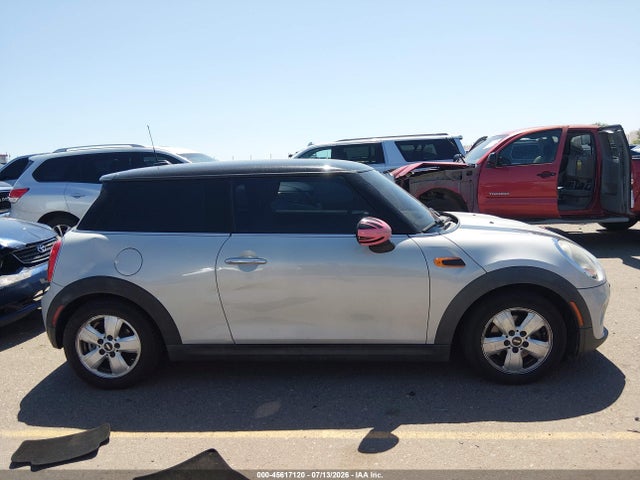 Продаж на аукціоні авто 2014 Mini Hardtop Cooper, vin: WMWXM5C55ET936142, номер лоту: 45617120