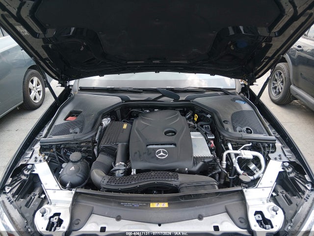 45617131 :رقم المزاد ، WDDZF4JB4HA085899 vin ، 2017 Mercedes-benz E 300 مزاد بيع