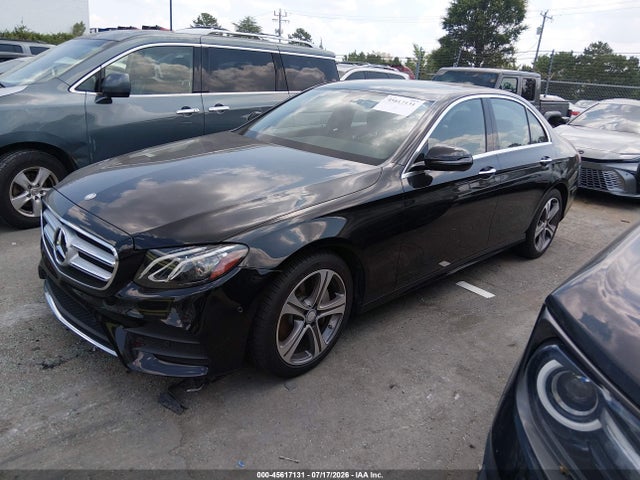 45617131 :رقم المزاد ، WDDZF4JB4HA085899 vin ، 2017 Mercedes-benz E 300 مزاد بيع